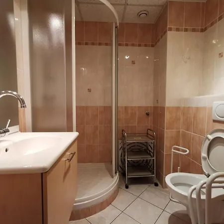 Le Lavandou, T2 Avec Terrasse Vue Et Parking, 4 Pers. - Fr-1-803-82 Apartment *