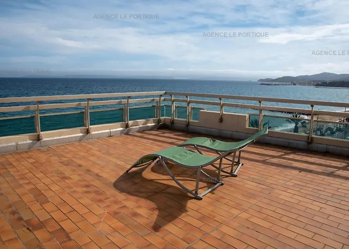 Apartman Le Lavandou, T2 Avec Terrasse Vue Et Parking, 4 Pers. - Fr-1-803-82