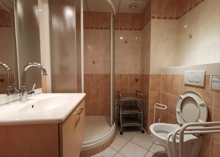 Le Lavandou, T2 Avec Terrasse Vue Et Parking, 4 Pers. - Fr-1-803-82 Apartman *